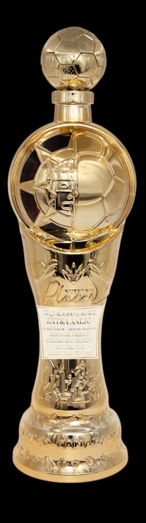 Nuestro Placer Extra Añejo — botella oficial FIFA World Cup 2026